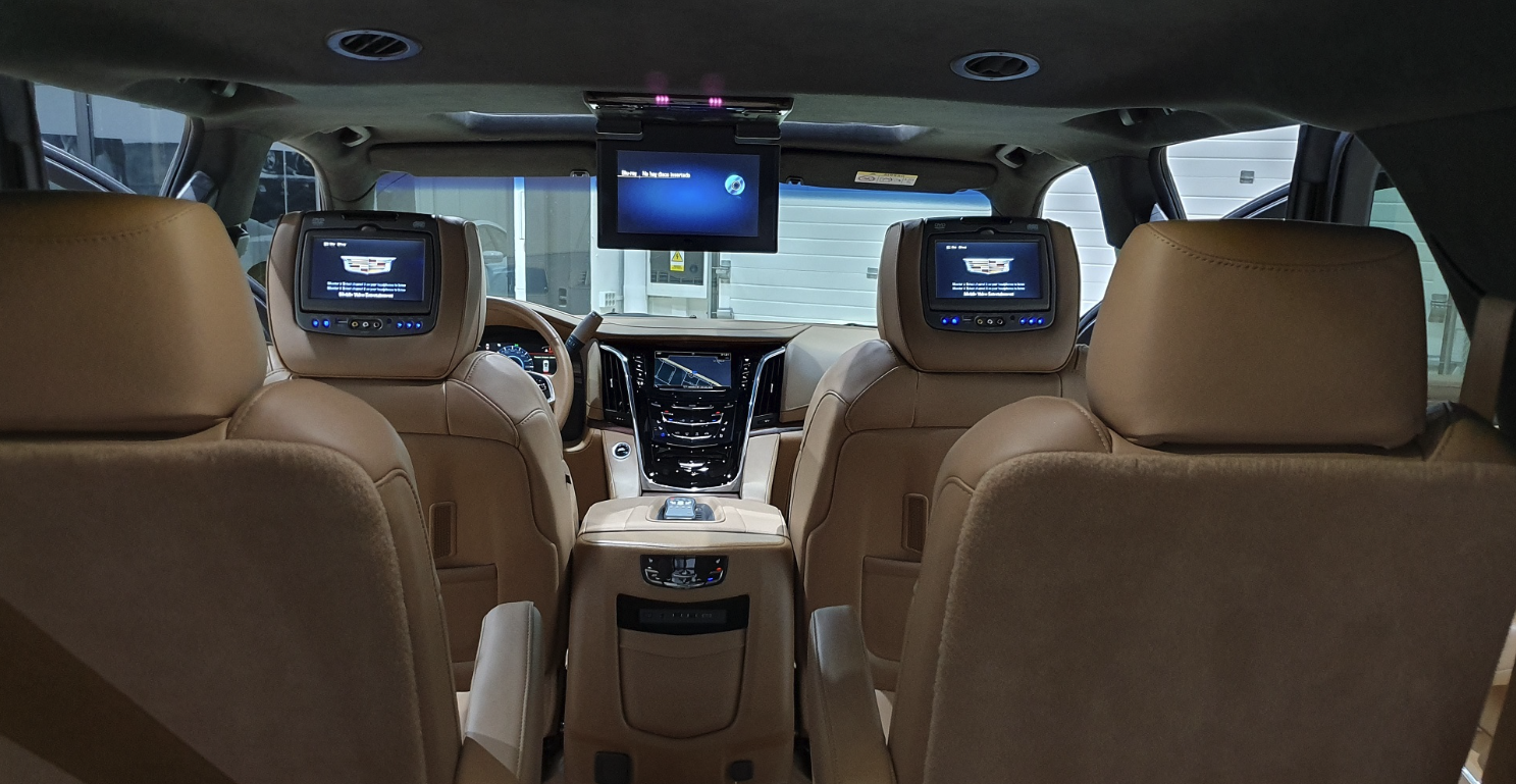 Escalade interior